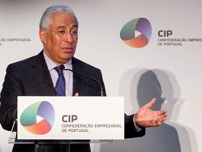 Mais crescimento exige estratégia assente no conhecimento e inovação