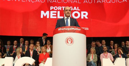A verdade é a arma da democracia