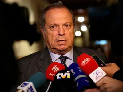 Carlos César sublinha momento de luto nacional