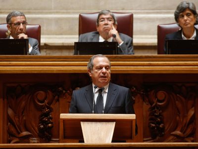 “Neste momento as competições partidárias não devem ter lugar”