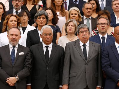 Minuto de silêncio pelas vítimas uniu o país