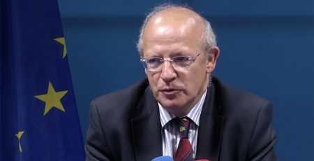 Diálogo e cooperação é a receita para combater o populismo