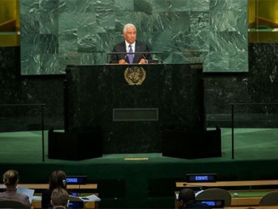 Afirmar o desígnio do português como língua oficial das Nações Unidas