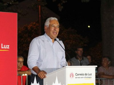 Dar força aos autarcas do PS para sustentar a mudança política no país