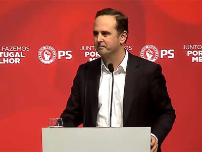 “Hoje ninguém discute os méritos desta solução de Governo”