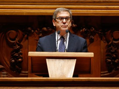Jorge Lacão retira candidatura apesar de o seu nome ter gerado consenso