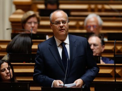 PS quer o maior consenso na proposta sobre cooperação europeia