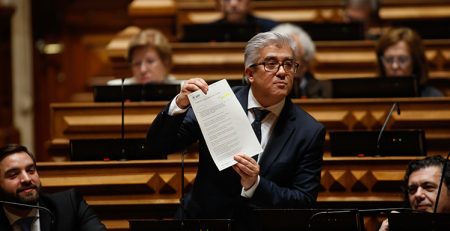 “SNS faz parte do código genético do PS”