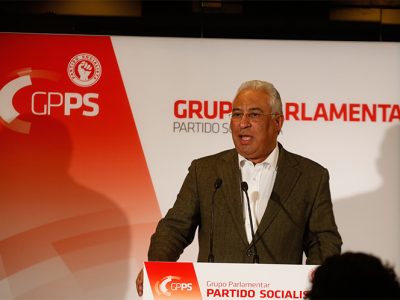 O MESMO CAMINHO, COM A MESMA COMPANHIA