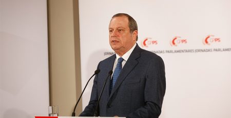 Reforço da transparência e estratégia do país pós-2020 marcam agenda do PS