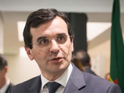 Atual solução de Governo tem valor histórico que devia perdurar