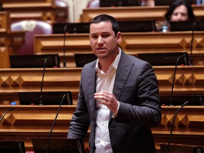 PS lamenta “alarmismo irresponsável” do PSD