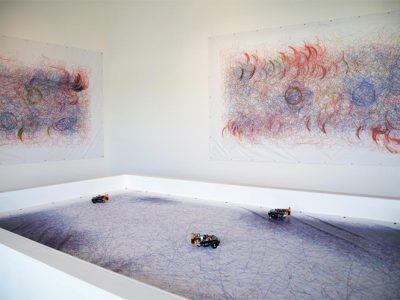 Leonel Moura expõe arte robótica em Paris