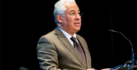 António Costa espera que autoridades punam responsáveis por ataques racistas