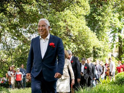 António Costa celebra poder da democracia com casa aberta