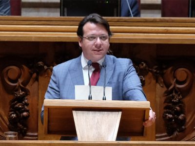 Aprovada recomendação do PS sobre modernização do setor do táxi