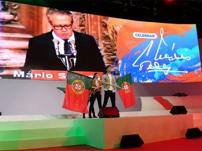 Socialistas rendem homenagem a Mário Soares no XXII Congresso Nacional
