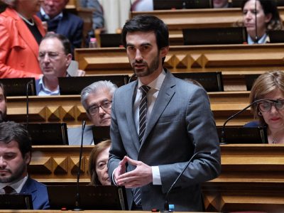 PS quer esclarecimentos sobre denúncia de abuso laboral