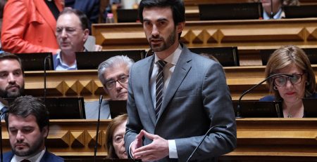 PS quer esclarecimentos sobre denúncia de abuso laboral