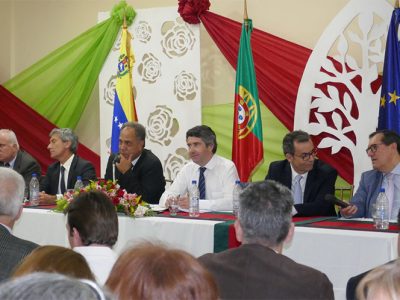 Portugal reforça apoios a emigrantes carenciados na Venezuela