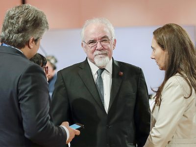 Aumento do salário mínimo nacional tem ajudado a criar mais emprego