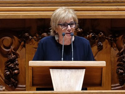 Deputada do PS lança 'laboratório' de debate