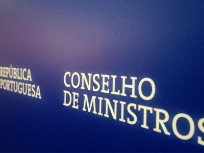 Governo cria novo regime de acolhimento residencial para crianças e jovens em risco