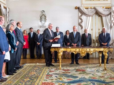 15 secretários de Estado tomam posse amanhã