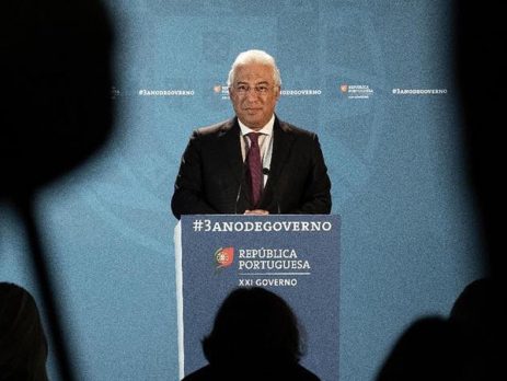 Portugueses recuperaram confiança na democracia e na economia