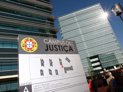 Cidadãos já podem consultar processos online
