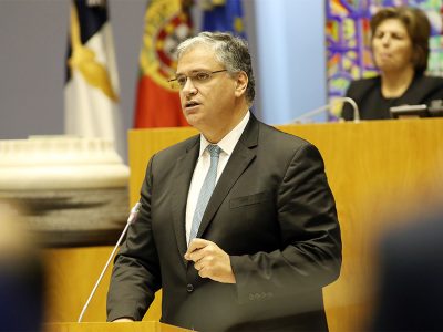 Governo regional vai avançar com novos programas de apoio ao emprego