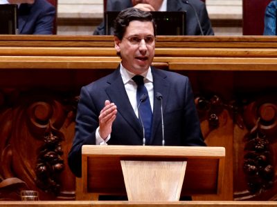 PS empenhado em garantir para todos o direito constitucional à habitação
