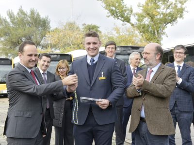 Investimento em 715 novos autocarros para servir todo o país