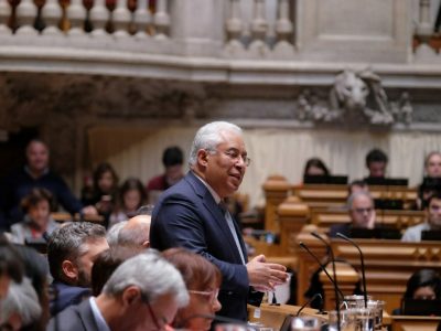 António Costa no debate quinzenal