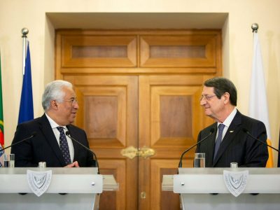 Primeiro-ministro e presidente do Chipre em conversações