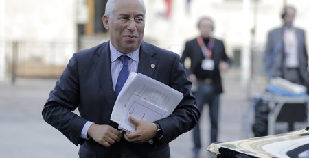 Um “nado morto” da direita que pouco interessa aos portugueses