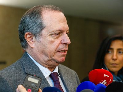 PS concorda com debate na AR fora da campanha e subscreve Comissão de Inquérito