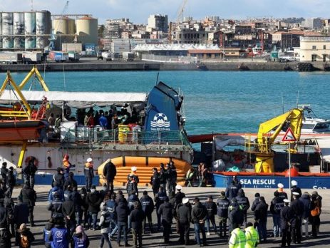 Migrações: 20 migrantes provenientes de Malta chegam a Portugal