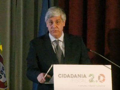 Desenvolver uma relação informada e transparente com os contribuintes