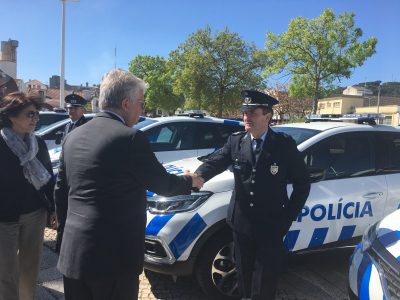 Governo entrega 157 viaturas à Polícia de Segurança Pública