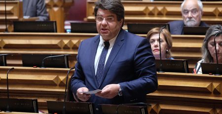 PS destaca avanços na área do mar