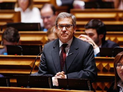 PS desafia PSD a recuar no esvaziamento de competências da PGR