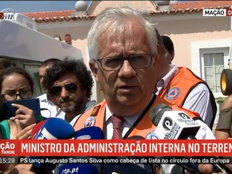Eduardo Cabrita presta declarações à Comunicação Social