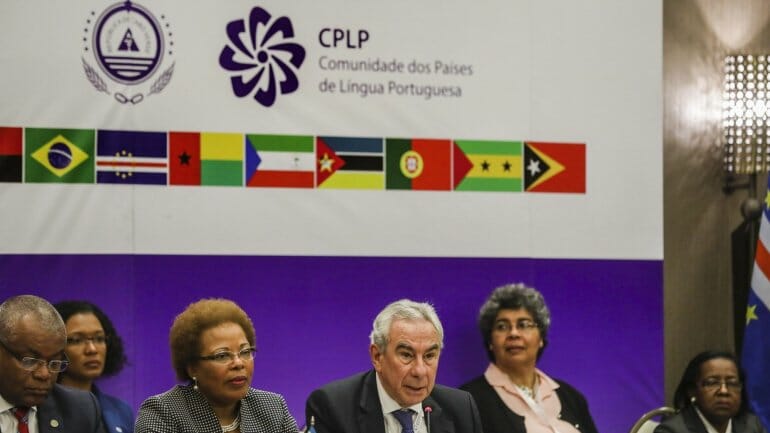 Portugal propõe alargar mobilidade a todos os cidadãos da CPLP