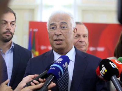 António Costa afirma prioridade à política de rendimentos