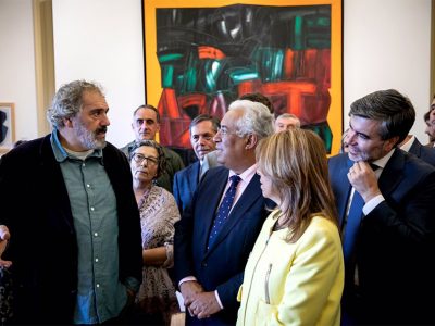 António Costa desafia autarquias a criarem rede de apoio a artistas contemporâneos