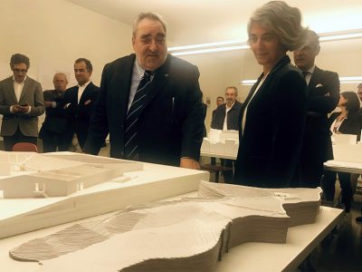 Ministra da Cultura defende “revisão crítica” do modelo de apoio às artes