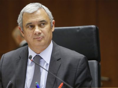PE aguarda por decisão final do parlamento britânico para apreciar acordo do ‘Brexit’