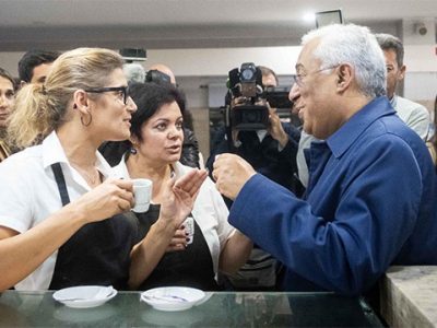 António Costa começa legislatura com promessa cumprida