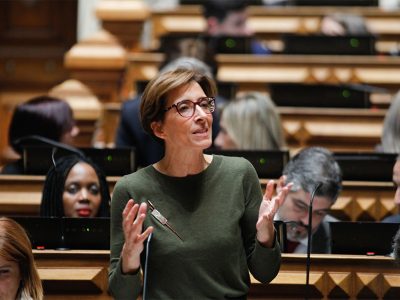 Reforço orçamental de 800 milhões de euros permitirá continuar a recuperação do SNS